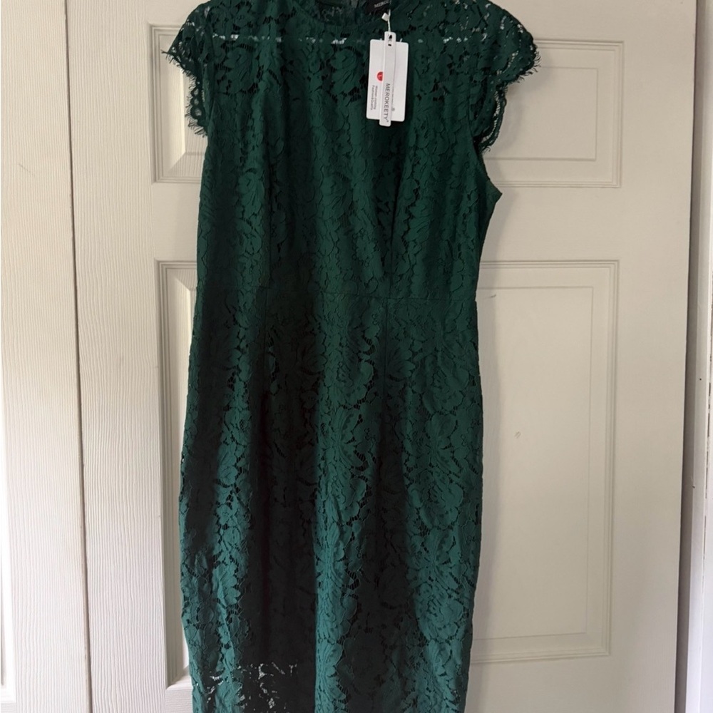 Forest Green Lace Cap-Sleeve Midi Dress